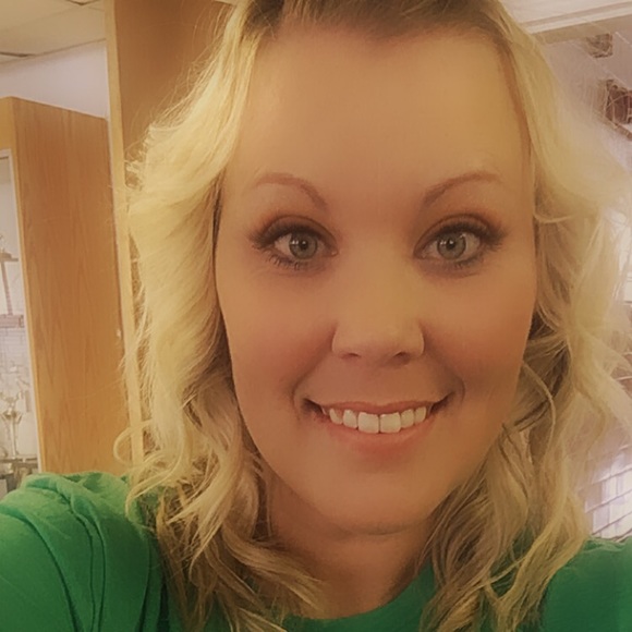 Meet your Posher, Meghan - Picture 1 of 1